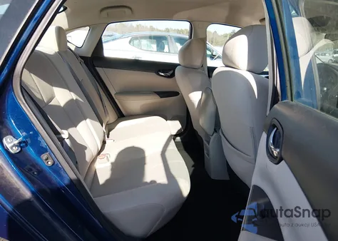 2017 Nissan Sentra S из США, поврежденный, VIN 3N1AB7AP7HY284699